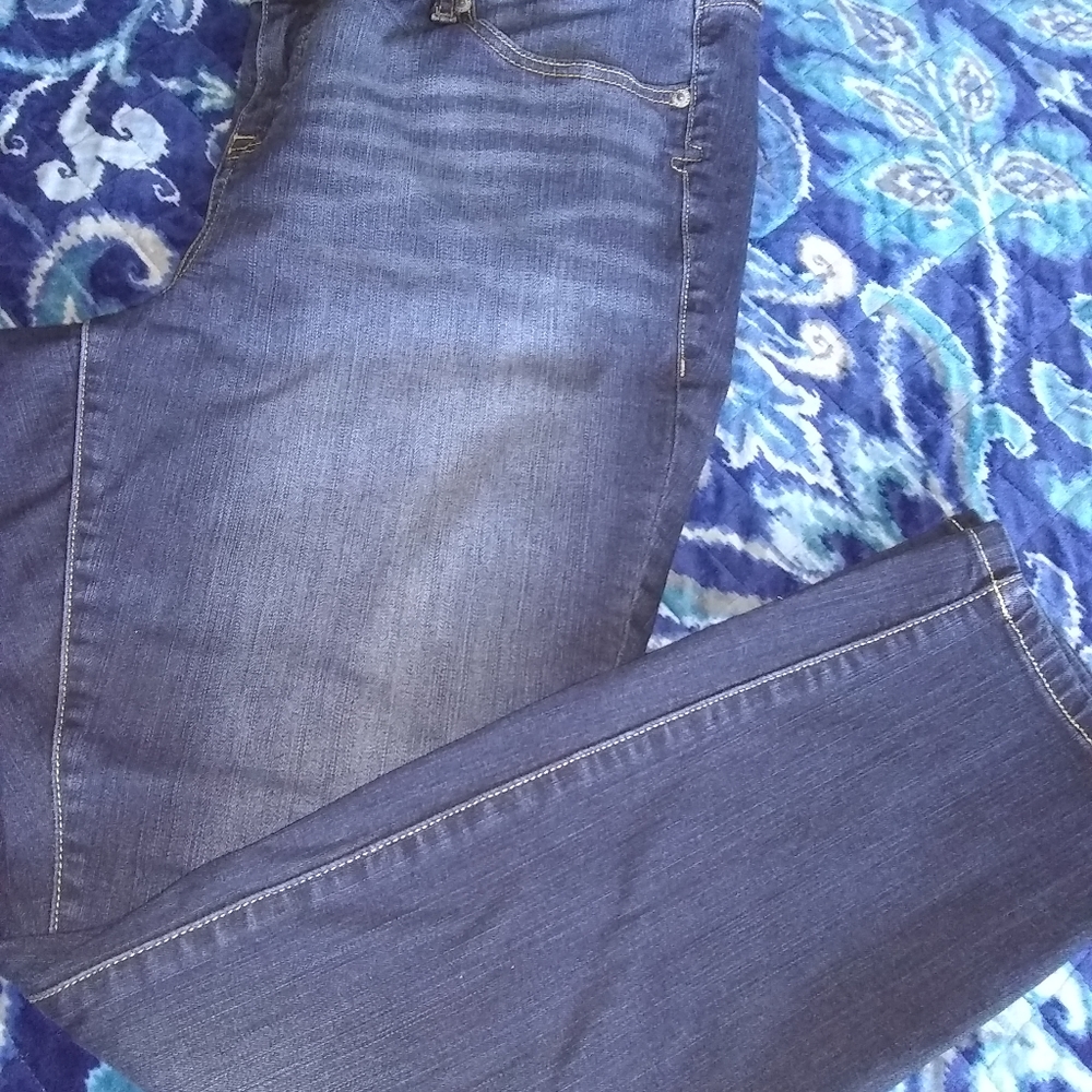 Torrid Skinny blue jeans 👖